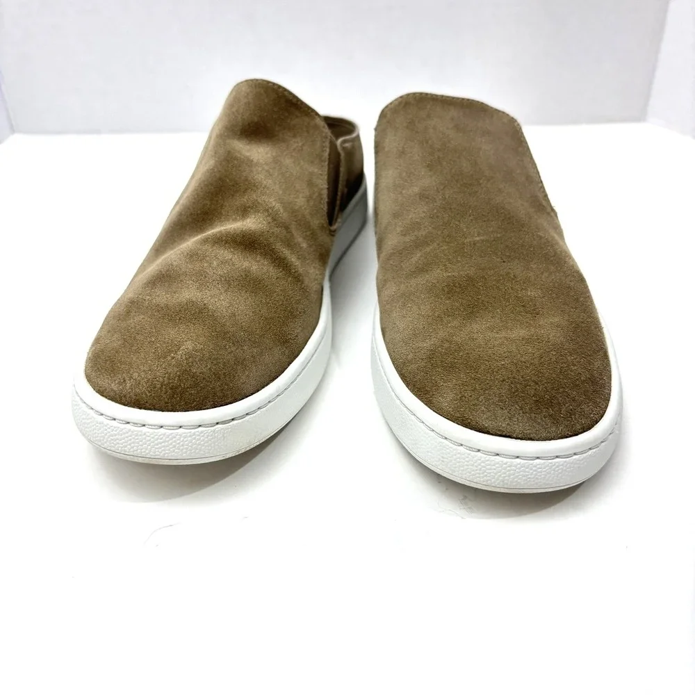Vince Slip On Suede Leather Shoes Womens‎ Size 8 38 Beige Casual Flats Sneakers